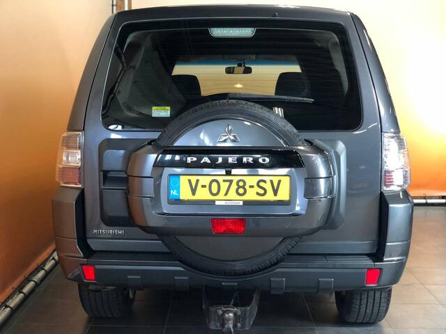 Mitsubishi PAJERO 3.2 DI-D B-stijl euro6 3500kg | carplay | trekhaak | camera