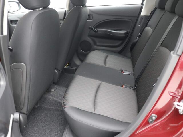 Mitsubishi SPACE STAR 1.2 Active / Op = Op Voordeel ¤1.750,- / Rijklaarprijs ¤ 18.885,- / Direct Leverbaar / 5 Persoons! / 8 Jaar Fabrieksgarantie / Apple CarPlay & Android Auto / Airco /