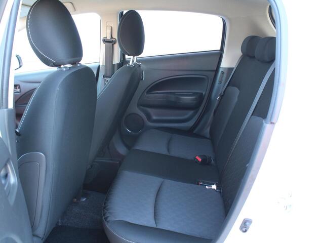 Mitsubishi SPACE STAR 1.2 Intense AUTOMAAT / Achteruitrijcamera / Stoelverwarming Voor / Climate Control / Cruise Control / 14" Lichtmetalen Velgen /