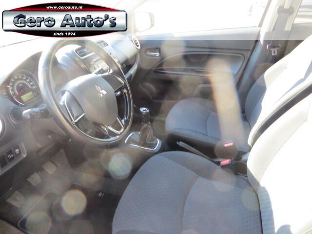 Mitsubishi SPACE STAR 1.0 Intense nl-auto 62 dkm airco ,lmv,elec pakket