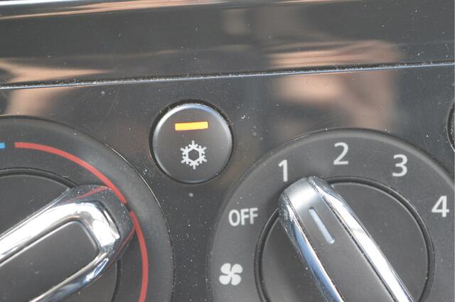 Mitsubishi SPACE STAR 1.2 Connect+ / Nap / Airco