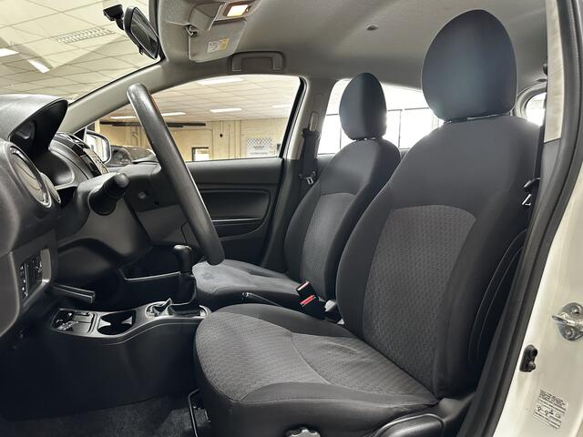 Mitsubishi SPACE STAR 1.0 Cool+/ 15'' LMV/ Airco/ C.V. Afstand/ Elek. pakket/ Isofix/ Radio-CD AUX & USB/ Dakspoiler/ Dagrijverl.