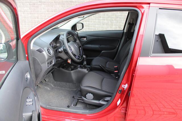 Mitsubishi SPACE STAR 1.2 Dynamic Cruise/Climate control, Apple carplay, Android auto, LM velgen, Privacy glass