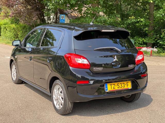 Mitsubishi SPACE STAR 1.0 INTENSE - Navi - Airco !!!