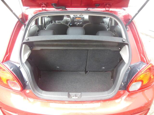 Mitsubishi SPACE STAR 1.0 Cool+ Staat in De Krim