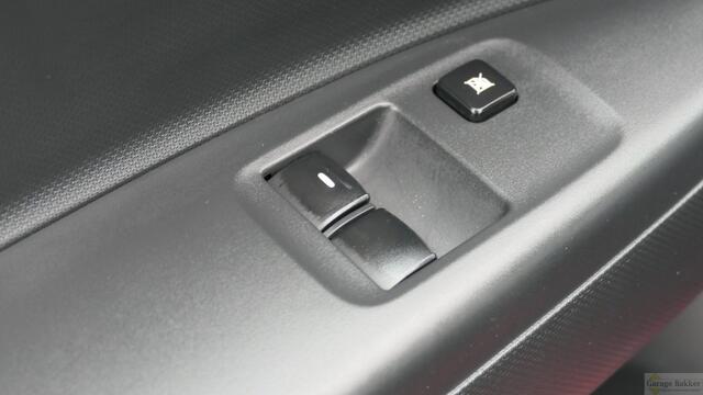 Mitsubishi SPACE STAR 1.2 Connect+