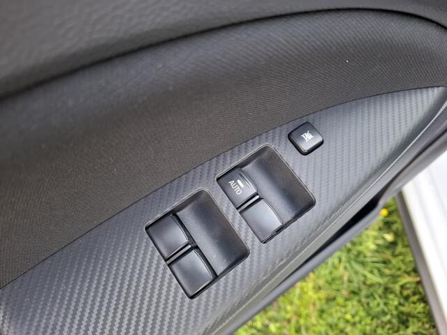 Mitsubishi SPACE STAR 1.2 Intense