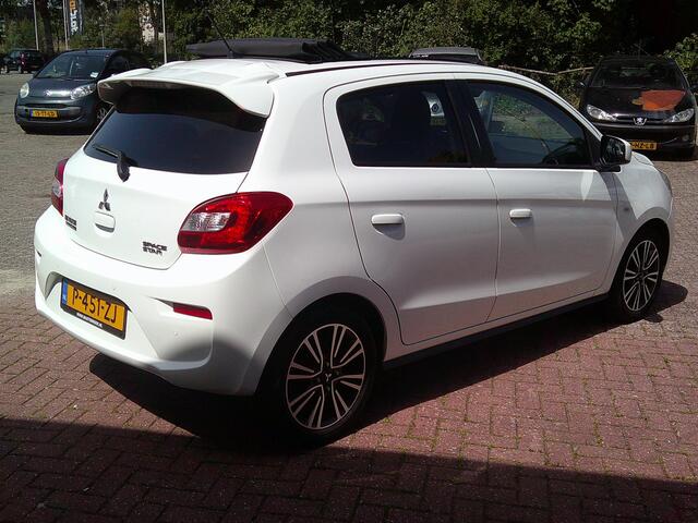 Mitsubishi SPACE STAR 1.2 Instyle Elektrisch vouwdak/ open dak Staat in Hardenberg