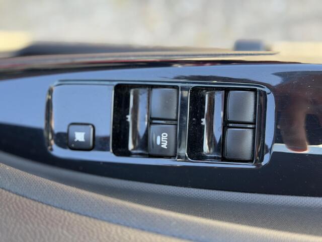 Mitsubishi SPACE STAR 1.0 Intense