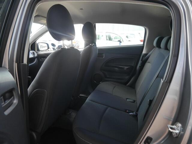 Mitsubishi SPACE STAR 1.0 Bright | Automaat | Airco | Extra getint glas | Regensensor | Automatische verlichting | Lichtmetalen velgen | Achter spoiler | Lage km.stand