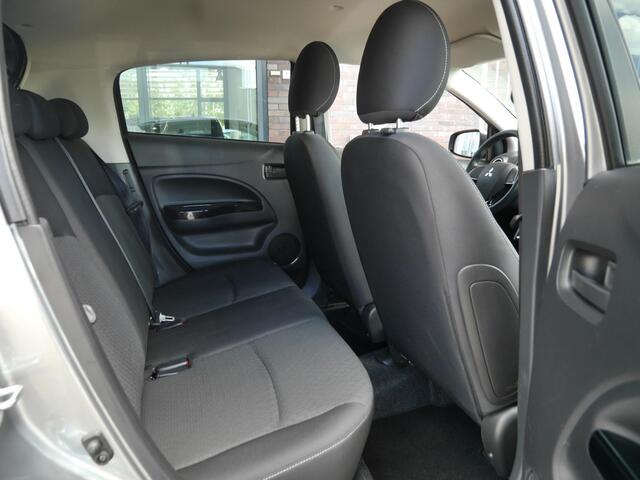 Mitsubishi SPACE STAR 1.0 Bright | Automaat | Airco | Extra getint glas | Regensensor | Automatische verlichting | Lichtmetalen velgen | Achter spoiler | Lage km.stand