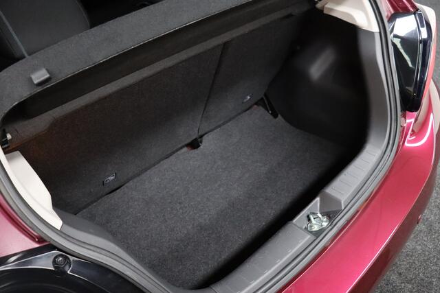 Mitsubishi SPACE STAR 1.2 Automaat Nova | Cruise-control | Camera | Clima | Apple Carplay & Android Auto | Keyless Entry/Start | Navigatie | LM Velgen