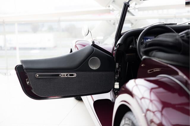 Morgan PLUS FOUR Automatic | Airbags | ESP | Sennheiser Audio |