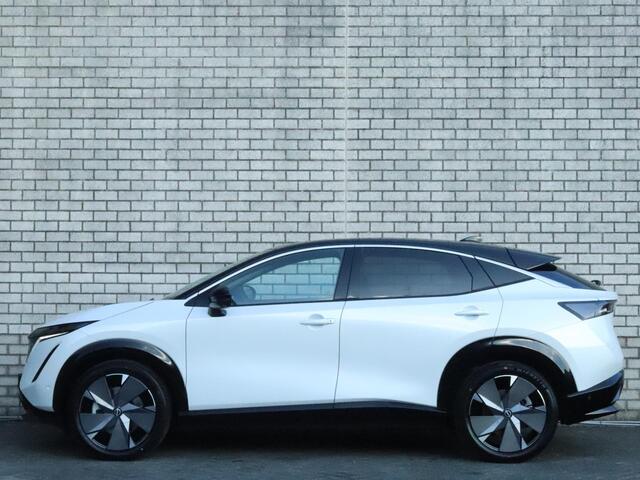 Nissan Ariya 63 kWh Evolve | 22kW Lader | 20" LMV | El. Dak | Navigatie | Rondomzichtcamera | El. Achterklep |