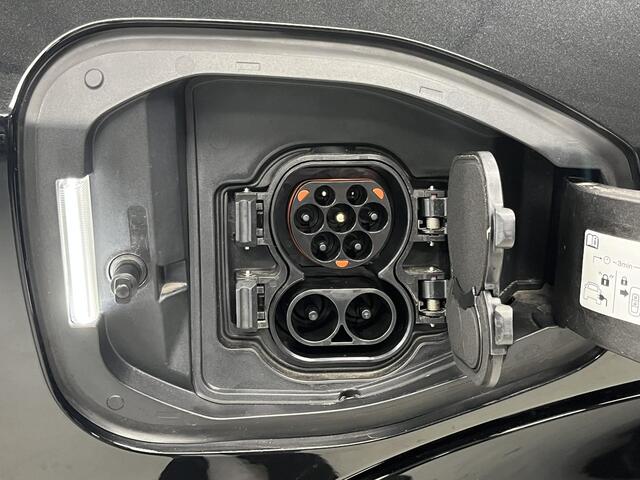 Nissan Ariya Advantage Edition Plus 87 kWh / Nissan Voorraadvoordeel ¤2.950,- / Nieuw uit Voorraad Leverbaar / 22 KW Lader / Nappa Lederen Bekleding / 20 Inch Velgen /