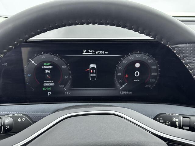 Nissan Ariya e-4ORCE Evolve+ 91 kWh 400PK | Schuif/kanteldak | Leder | Draadloze Apple Carplay & Android Auto | Elektrisch Verstelbare Stoelen | Stoel/Stuurwiel Verwarming |