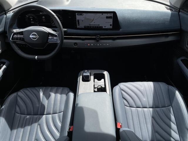 Nissan Ariya Evolve 91 kWh Cruise control adaptief / DAB / Elektrisch glazen panorama-dak / Privacy glass / Stuurwiel verwarmd / Rondomzichtcamera / Stoelverwarming voor en achter / Apple Carplay & Android Auto /