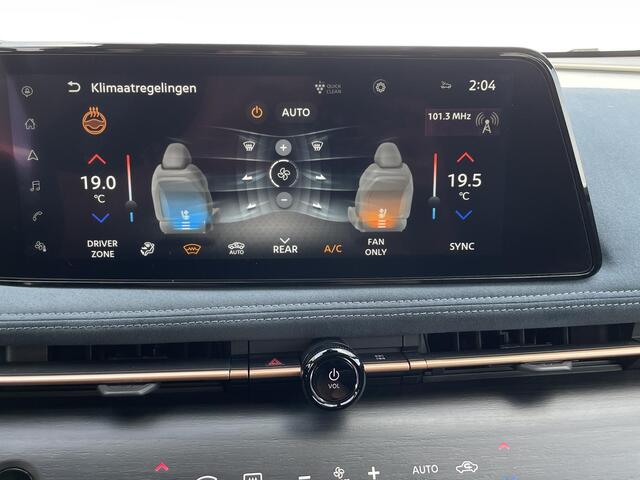 Nissan Ariya Evolve 91 kWh Cruise control adaptief / DAB / Elektrisch glazen panorama-dak / Privacy glass / Stuurwiel verwarmd / Rondomzichtcamera / Stoelverwarming voor en achter / Apple Carplay & Android Auto /