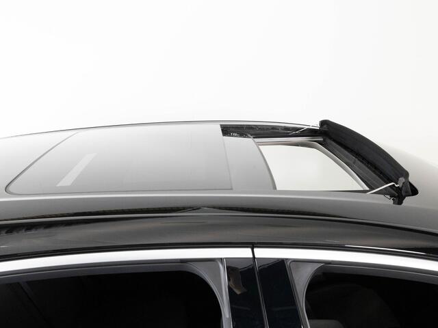 Nissan Ariya Evolve 91 kWh 242 PK | LED | Panoramadak | 360 Camera | Stoelverwarming + Verkoeling | Head-Up | Warmtepomp |
