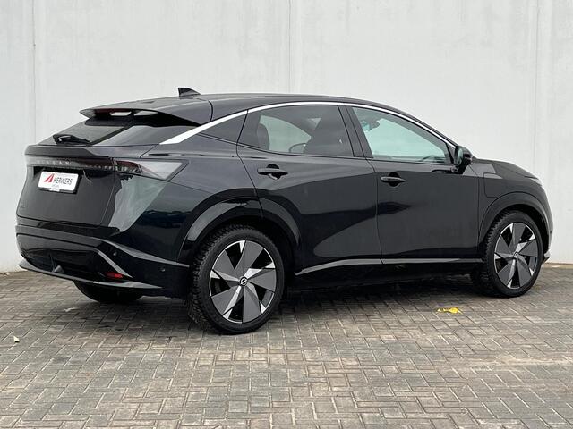 Nissan Ariya Evolve 91 kWh Automaat / WLTP bereik 516 km & WLTP bereik stad 698 km / Elektrisch Glazen Schuif- en Kanteldak / Stuur- en Stoelverwarming / Stoelverkoeling / Elektrisch Verstelbare Voorstoelen met Geheugenset Bestuurdersstoel / Elektrische Achterklep / A