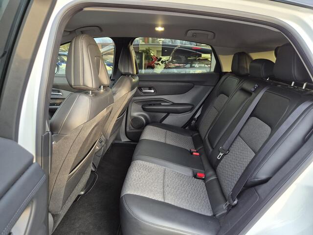 Nissan Ariya Advance 66 kWh | Batt SOH 98,7% | 22KW laadcapaciteit | Apple & Android | All weather banden|