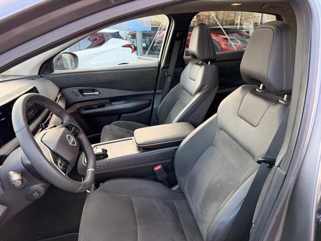 Nissan Ariya Evolve 87 kWh | 20'' VELGEN | STOEL VERWARMING/KOELING | 360° CAMERA |