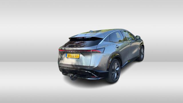 Nissan Ariya Advance 66 kWh / Trekhaak / 360Camera / Keyless / Sfeerverlichting / 19'' / CarPlay / Stoel+Stuurverwarming / Dodehoek / DAB / ACC