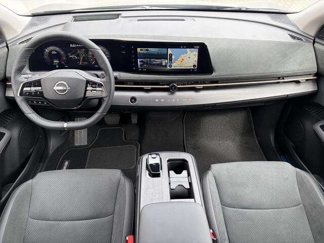 Nissan Ariya e-4ORCE Evolve 91 kWh 4WD / 306 PK / Leder / 1.500 kg Trekgewicht / Warmtepomp / 10 jaar Nissan More Garantie / Stoelverwarming voor en achter / Schuif-kantel dak / Stoelventilatie / Stuurverwarming / Rondomzicht camera / Elektrisch verstelbare stoelen met geheugen / Elektrische achterklep / Adaptieve cruise control / Apple Carplay/Android Auto /