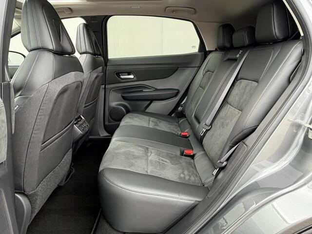 Nissan Ariya e-4ORCE Evolve 91 kWh 4WD / 306 PK / Leder / 1.500 kg Trekgewicht / Warmtepomp / 10 jaar Nissan More Garantie / Stoelverwarming voor en achter / Schuif-kantel dak / Stoelventilatie / Stuurverwarming / Rondomzicht camera / Elektrisch verstelbare stoelen met geheugen / Elektrische achterklep / Adaptieve cruise control / Apple Carplay/Android Auto /