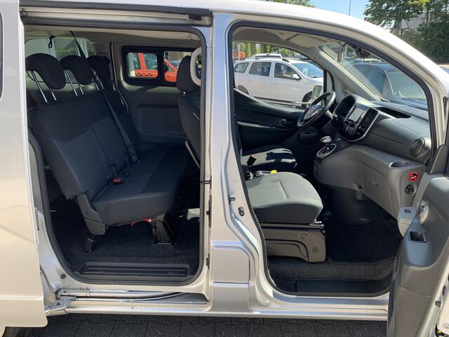 Nissan E-NV200 80KW 24 kWh Evalia 7-persoons Connect Edition ¤ 17.800,- ex btw na Subsidie Climate control Cruise control Navigatie Combi Personenbus Passenger Groepsvervoer Taxi Inclusief BTW en BPM !! Groen rijden Zero emmision