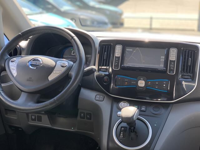 Nissan E-NV200 80KW 24 kWh Evalia 7-persoons Connect Edition ¤ 17.800,- ex btw na Subsidie Climate control Cruise control Navigatie Combi Personenbus Passenger Groepsvervoer Taxi Inclusief BTW en BPM !! Groen rijden Zero emmision