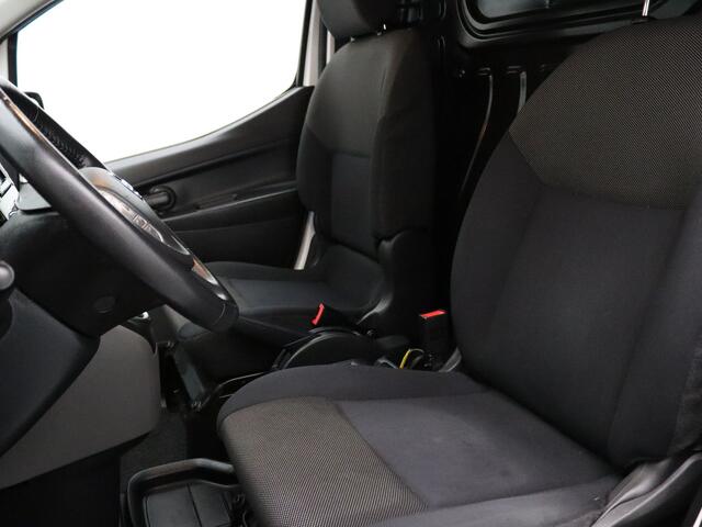 Nissan E-NV200 109pk Business 40 kWh Camera | Climate | Navi | Stoel-stuurverwarming