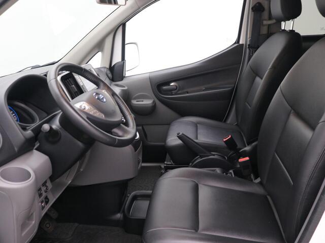 Nissan E-NV200 Evalia 40 kWh 2.Zero Edition 7p / 7 Persoons / Dubbele Schuifdeur / Navigatie / Stoel en Stuurverwarming / Achteruitrijcamera / Cruisecontrol / Lederen Stoelen / 90% SOH /