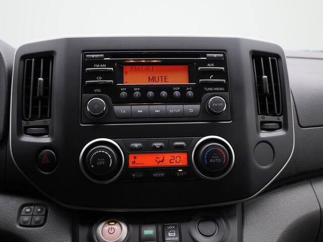Nissan E-NV200 Optima 40 kWh 109PK Automaat | Luchtvering | Kopschot met ruit | Extra inbraakbeveiliging laadruimte | Sidebars | Opbergkasten | Rhino Pipetube | Climate Control / ECC | Trekhaak | Cruise control | Achteruitrijcamera | Dakrailing | Imperiaal rol | Schuif