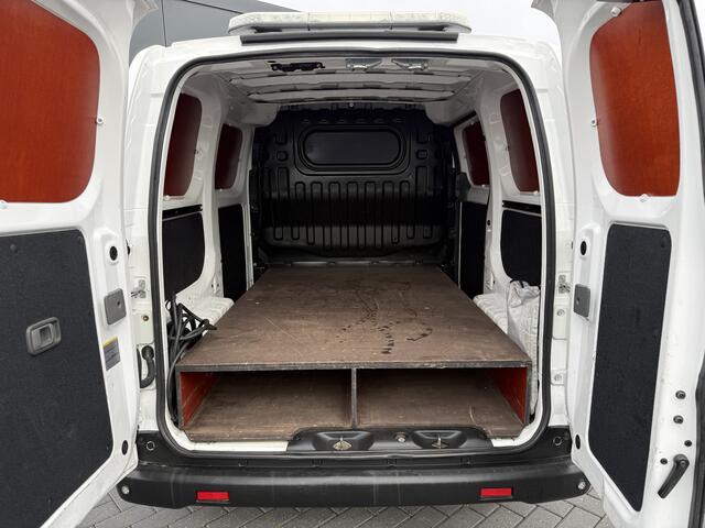 Nissan E-NV200 40 kWh / FULL ELECTRIC / 1e EIG. / 24.371 KM / AIRCO / CRUISE / CAMERA / INRICHTING