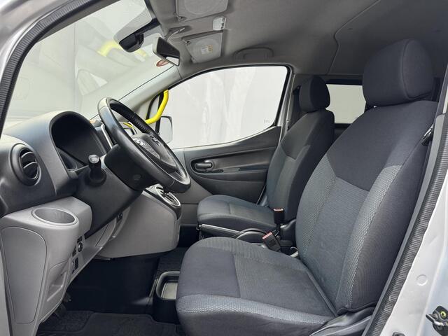 Nissan E-NV200 Evalia Connect Edition / Invalide Auto - Rolstoelvervoer / SOH 83% / Automaat / 5 Zitplaatsen + Rolstoelplek / Hoogteverstelbaar / Camera / Navigatie / Stoel & Stuurverwarming /