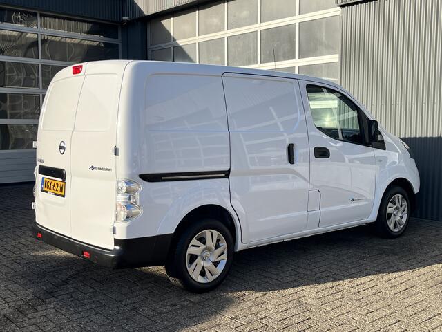 Nissan E-NV200 Visia 40 kWh Airco Telefoonverbinding 3 laadkabels Stuurwielbediening 2-Persoons
