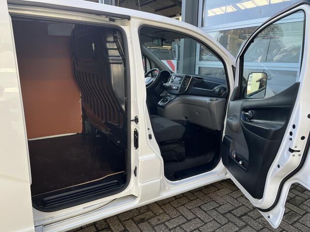 Nissan E-NV200 Visia 40 kWh Airco Telefoonverbinding 3 laadkabels Stuurwielbediening 2-Persoons