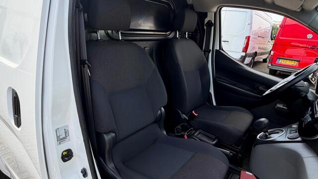Nissan E-NV200 ZERO EMISSIE 40KWH 80KW 120PK AIRCO/ NAVIGATIE/ CRUISE CONTROL/ CAMERA/ IMPERIAAL/ 100% DEALERONDERHOUDEN