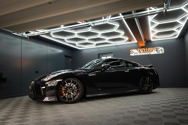 Nissan GT-R 3.8 V6 Black Edition / 1e lak / Bose / Recaro / O.Historie