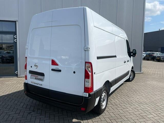 Nissan INTERSTAR 2.3 dCi L2H2 Acenta Airco, Cruise Control, Parkeersensoren, Radio, Blue Tooth, Laadruimte betimmering en vloer