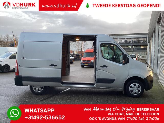 Nissan INTERSTAR 35 2.3 dCi 136 pk L2H2 2x Schuifdeur/ Climate/ CarPlay/ Navi/ Cruise/ Camera/ PDC/ Trekhaak