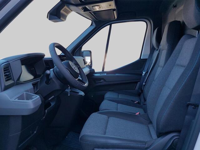 Nissan INTERSTAR Interstar-e L2H2 Limited 87 kWh Wandbekleding, laadvloer en trekhaak