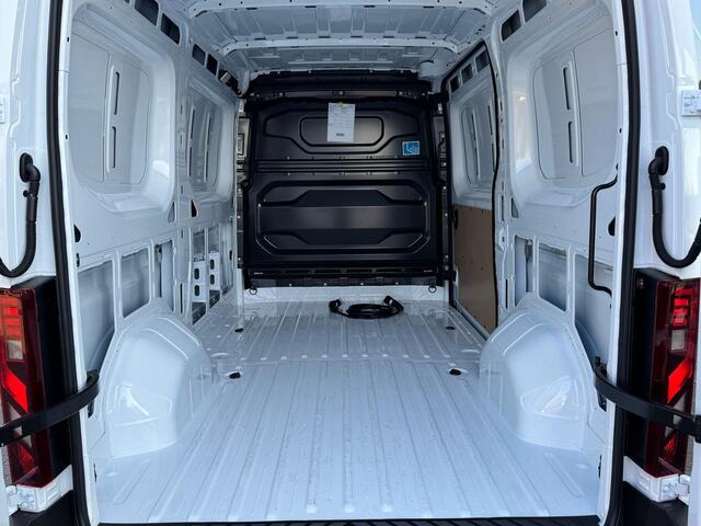 Nissan INTERSTAR Interstar-e L2H2 Limited 87 kWh | 22kW AC LADER | 130kW DC SNELLADER | 3.500 KG GVW | APPLE CARPLAY/ANDROID AUTO | CAMERA |