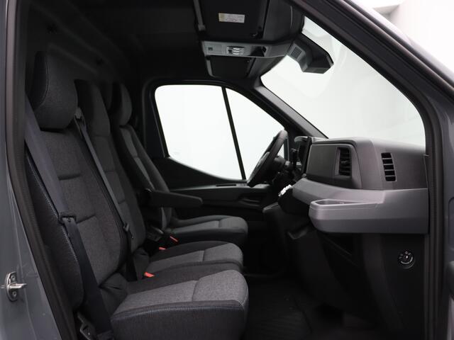 Nissan INTERSTAR Interstar-e Gesloten Bestel L2H2 3.5T 87 kWh 143 1AT Limited | 7" TFT kleuren instrumentenpaneel | Achteruitrijcamera | Cruise control met snelheidsbegrenzer