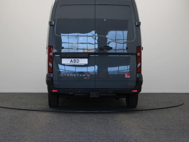 Nissan INTERSTAR Interstar-e Gesloten Bestel L2H2 3.5T 87 kWh 143 1AT Limited | 7" TFT kleuren instrumentenpaneel | Achteruitrijcamera | Cruise control met snelheidsbegrenzer