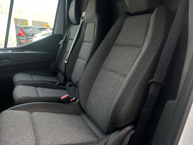 Nissan INTERSTAR Interstar-e L2H2 Limited 87 kWh 140PK | 0,0% Rente financiallease | 2000kg trekgewicht | 410km WLTP-actieradius | achteruitrijcamera | Stoelverwarming | Apple-carplay/Android-Auto