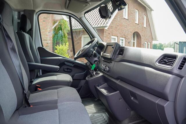 Nissan INTERSTAR Bakwagen 2.3 DCI 163pk LAADKLEP LxBxH 408x205x220 2024 BPM VRIJ - CLIMA - NAVI - CRUISE