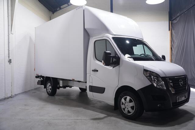Nissan INTERSTAR 2.3 dCi 165 pk Bakwagen+Laadklep Apple Carplay Navi, Camera, Dakspoiler, Cruise Control, 3-Zits