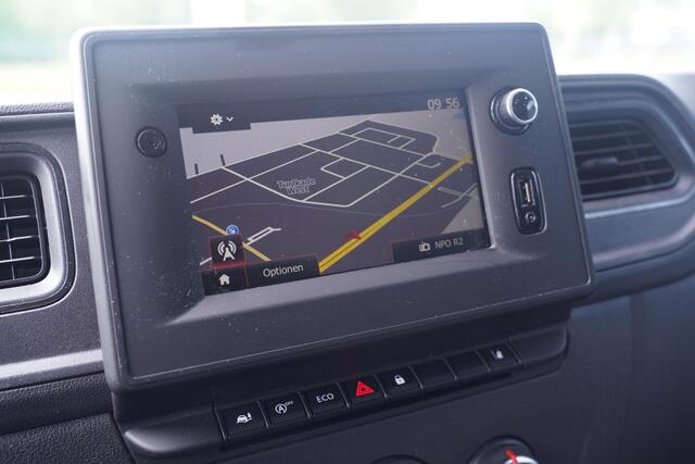 Nissan INTERSTAR 2.3 dCi 165 pk Bakwagen+Laadklep Apple Carplay Navi, Camera, Dakspoiler, Cruise Control, 3-Zits